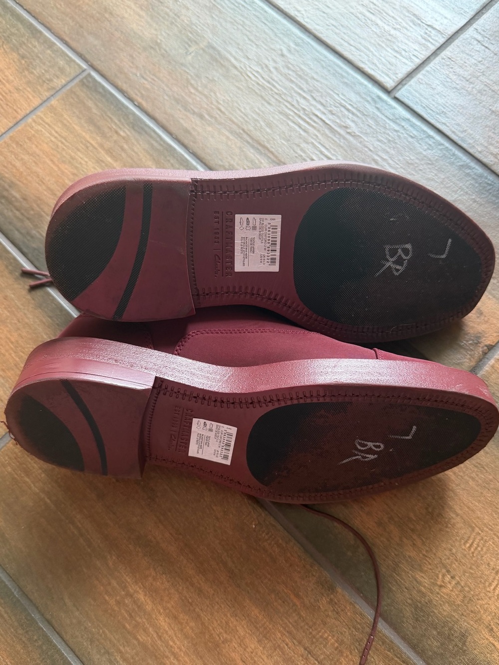 Clark’s Oxblood Oxford shoes (Coming up Roses collection) - Picture 3 of 7